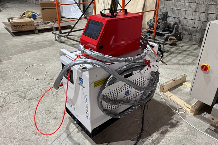 Станок ручной лазерной сварки и чистки металла LEMASH ULTRA-S 1500W Raycus
